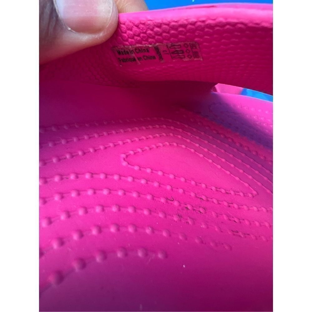 Crocs sandal size 3 - Picture 3 of 5